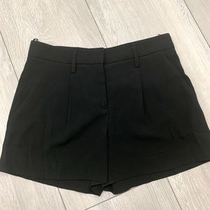 Aritzia Babaton Dress Shorts